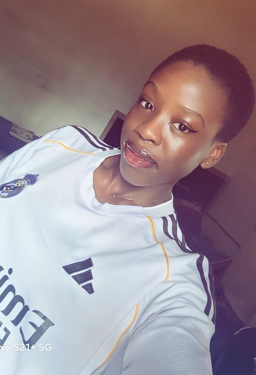 Paulyne🎀 tweet media