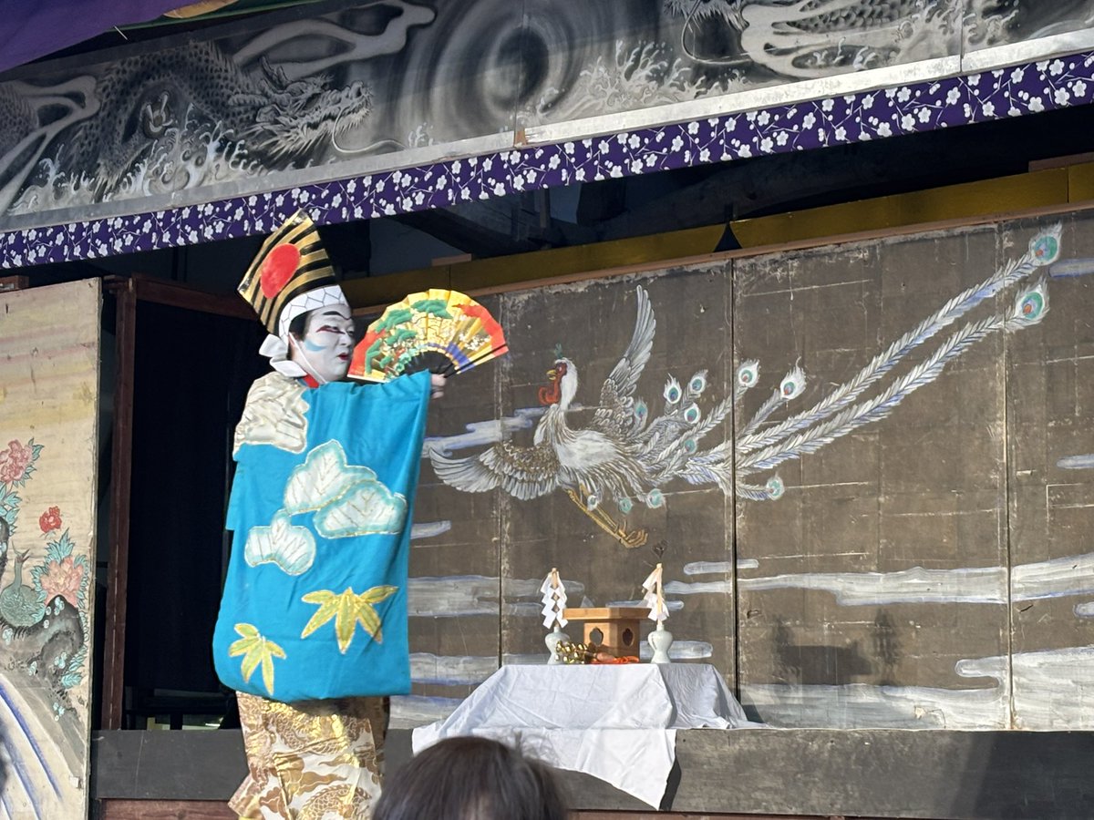 CrowofMachu's tweet photo. 祢津東町歌舞伎を観させていただきました。
肌寒い風が吹いていましたが、皆さんの熱い熱演で最初から最後まで楽しませていただきました^ ^

#長野県 #東御市 #祢津 #歌舞伎 #東町歌舞伎 https://t.co/CtztOg2PW6