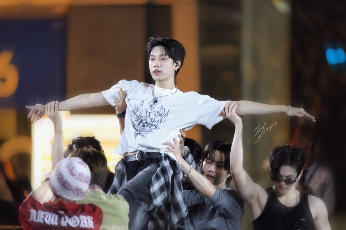 ข้าวเหนียวมะง่วง ૮ • ﻌ - ა tweet media