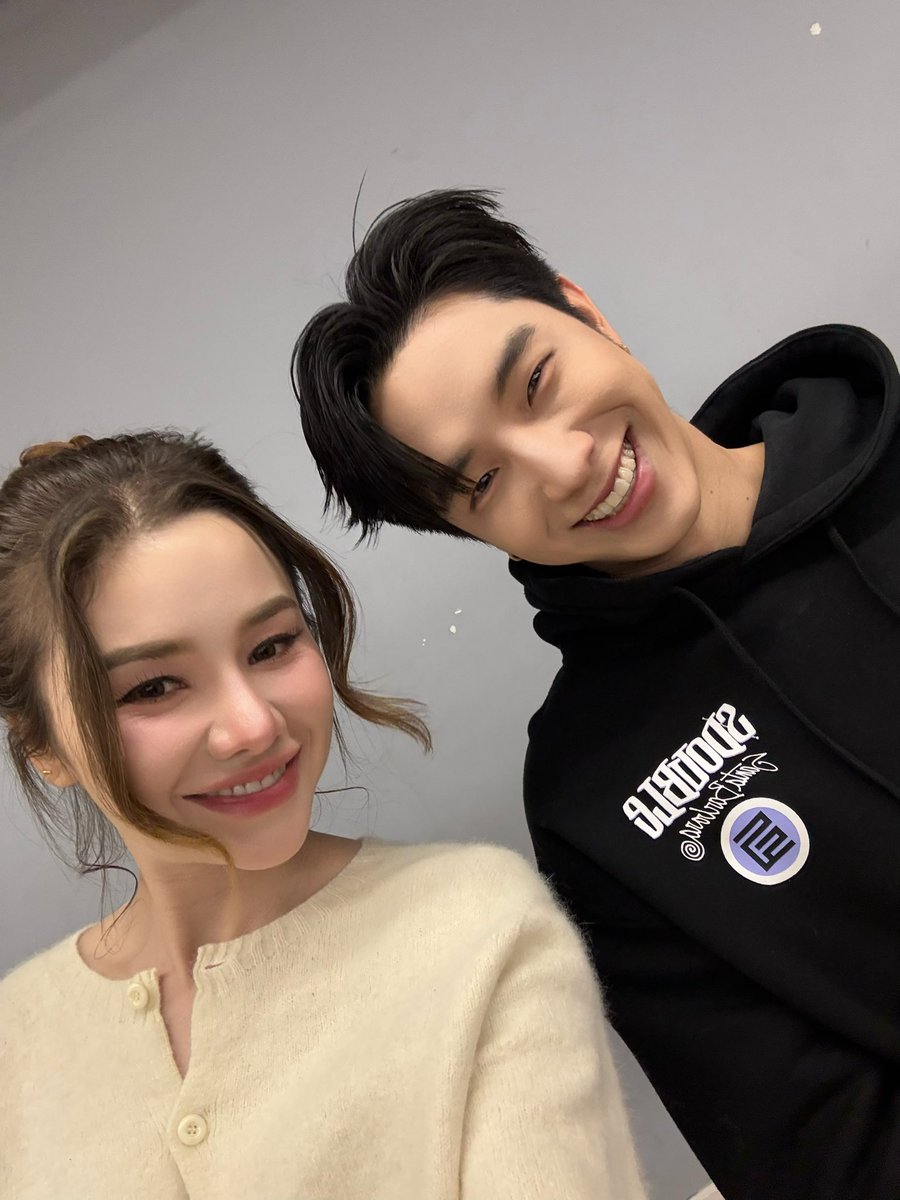 sammysammauy's tweet photo. A Rakkkk💖  #LoveYouTeacherSeries https://t.co/tcGHCbdBNK
