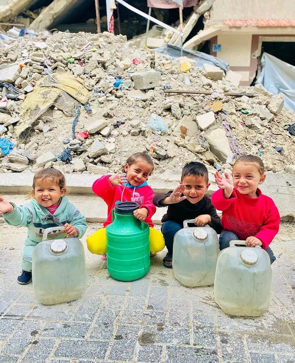 MiddleEast Live tweet media