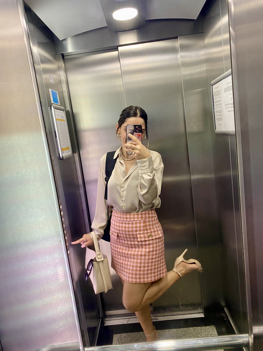 Samantha tweet media