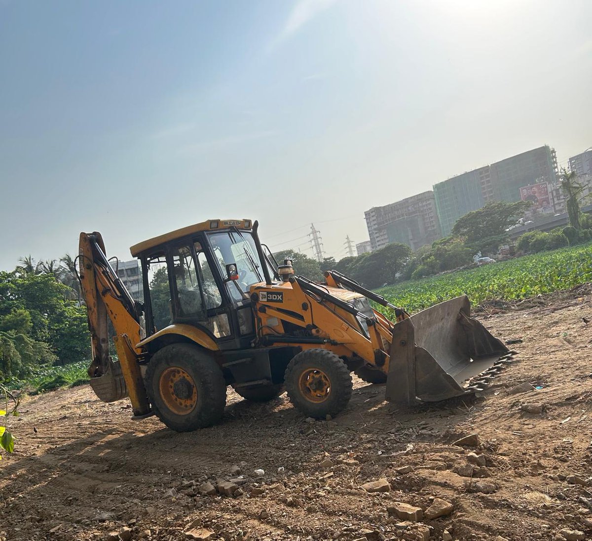 SentinelWachter's tweet image. New roads are simplify sanctioned by @mybmc @mybmcInfra even when its not required. New road has been sanctioned for a new redevelopment project at #srinagar by #hiranandani When they already have the original entrance to this colony from #lokhandemarg MONEY POWER @fpjindia