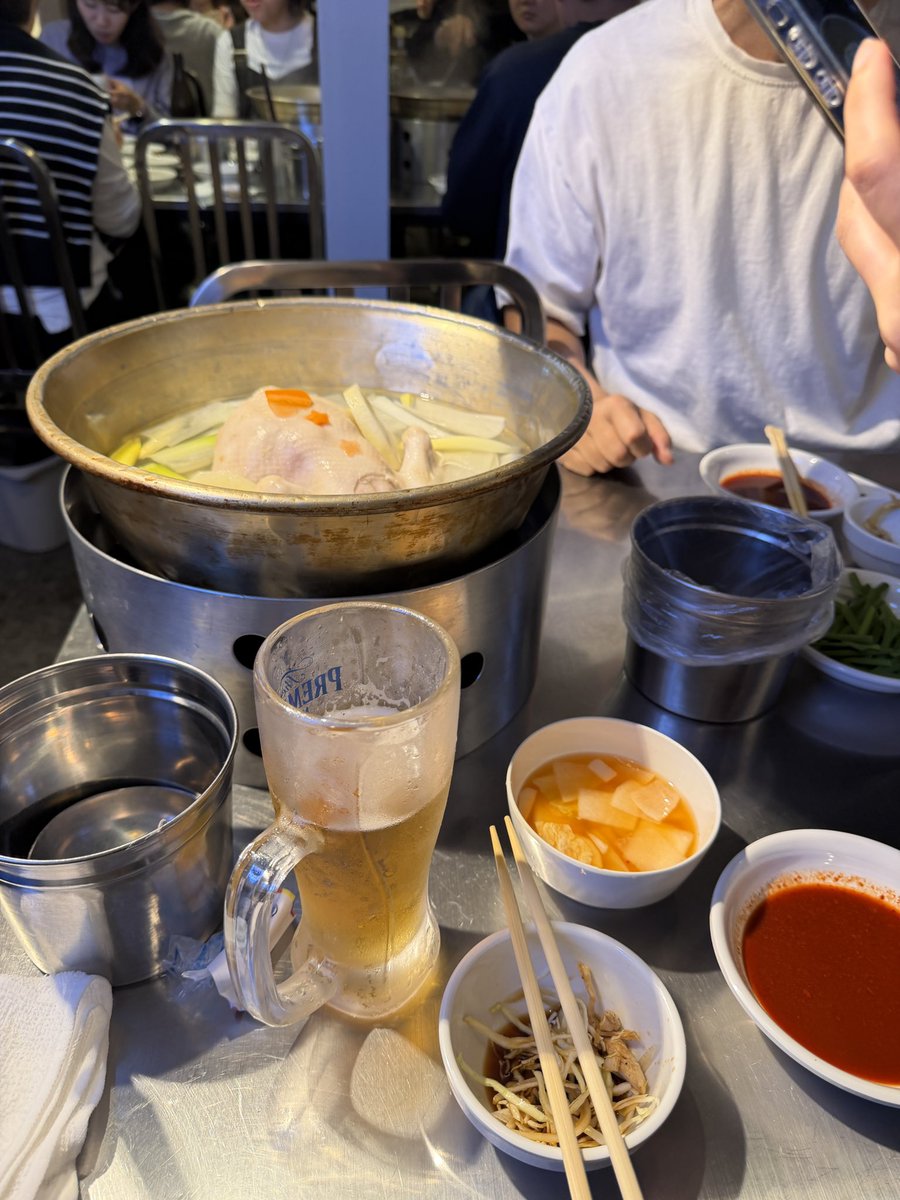 仲良しメンバーで明洞タッカンマリ行ってきたよう✌️