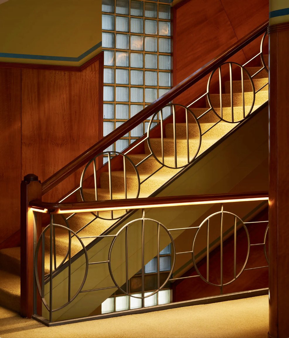 Art Deco SJ tweet media