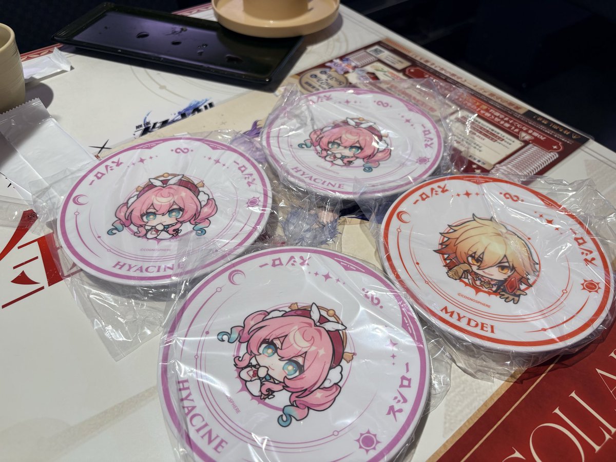 tnt9020's tweet photo. スシロー新宿西店
だれかキャスかキュレネ交換してくれる人いませんか https://t.co/ccbBh3poYL