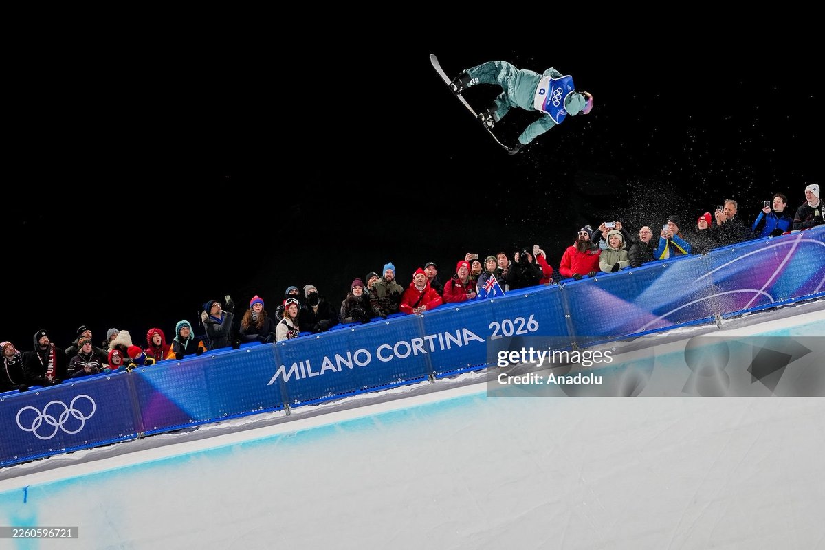 LendasOlimpicas's tweet photo. Patrick Burgener, Brasil 🇧🇷.
Snowboard. Halfpipe, masculino.
14º lugar.
Jogos Olímpicos de Inverno, Milano Cortina 2026 🇮🇹.
#patrickburgener #brasil #milanocortina2026 #olympics #lenda #snowboard #halfpipe #livigno #adidas #cbdn #timebrasil #jogosdeinverno #wintergames #bra https://t.co/oQENnXNWhC