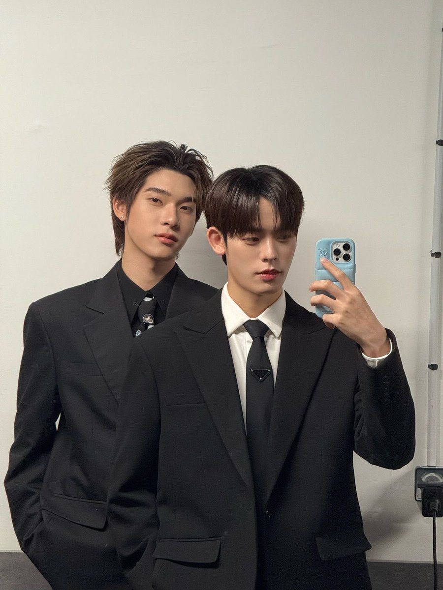 sara ᯓ𖦹 tweet media