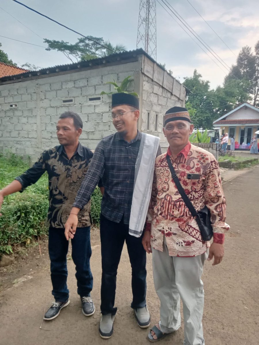Razak R tweet media
