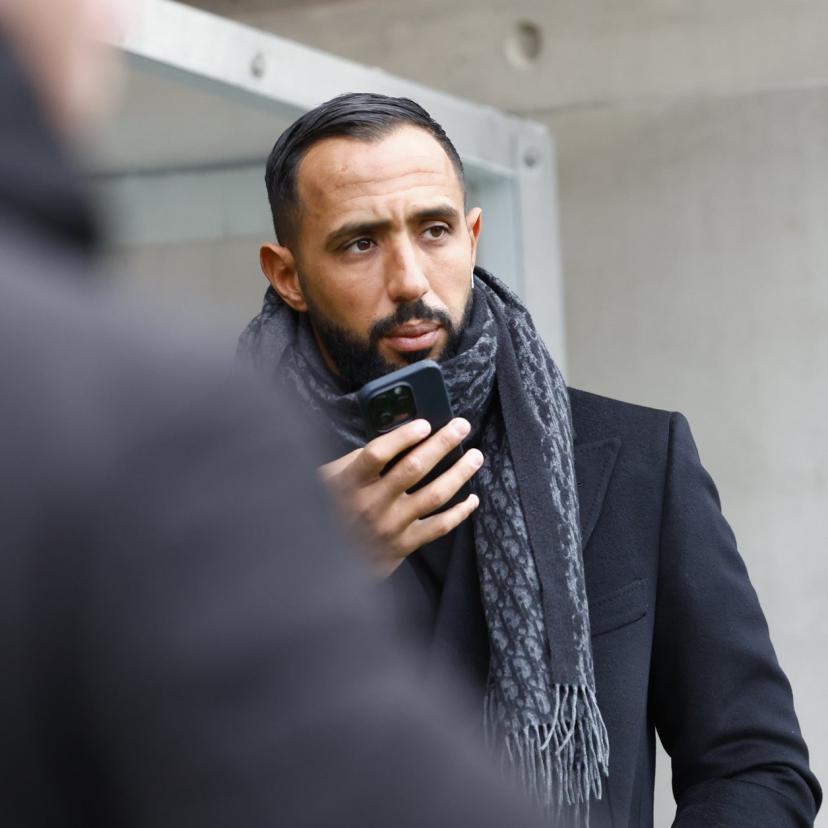 OManiaque's tweet image. Selon @lequipe, avant de quitter l'#OM, Benatia aidera à boucler quelques dossiers olympiens si on le lui demande.