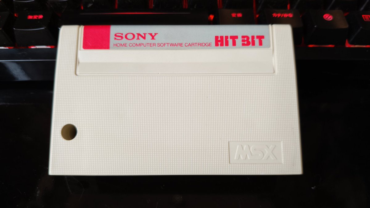 asapu10's tweet image. ヨーシ！
MSXのゲーム【Lode Runner】をオクり人いたしましたぞ〜！
これで、I,IIが揃った。
あとはチャンピオンシップか……（ぇ

さて、外装清掃と端子清掃は完璧に終わらせたぜ…
次は起動確認だな〜。
(*´艸｀*)

＃レゲー
#MSX