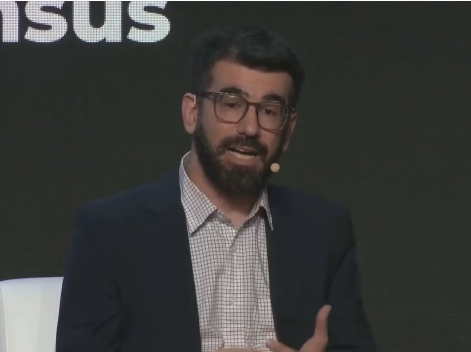 Dao world tweet media