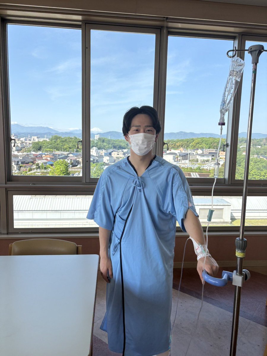 チームからリリースあった通りです。
無事手術は終わってます！

人生初の怪我での離脱。
開幕前に申し訳なさ、悔しさでいっぱいですが、この経験も必ず糧とします。

今は前を向いて復帰を目指してます！
小田原アリーナでベルマーレのみんなと戦える日を楽しみにしてます！
#bellmare_F