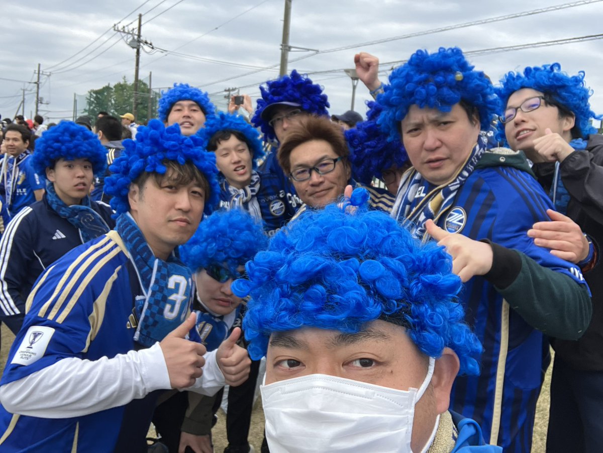 青アフロ隊 tweet media