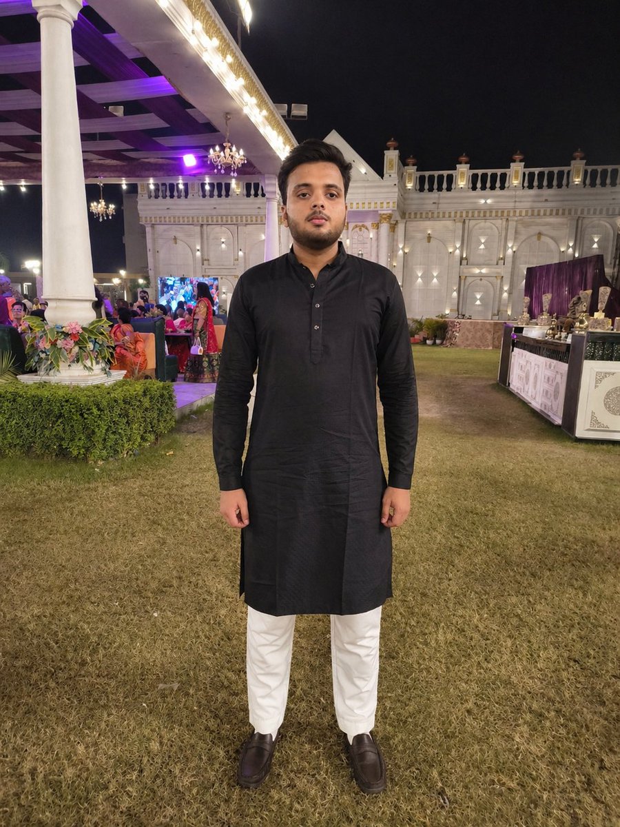 omieee930's tweet photo. Wedding season ♠️
#trendingposts https://t.co/LFqKiSHDoI