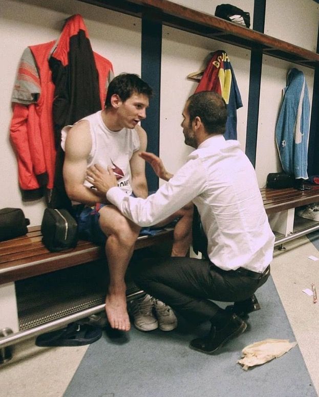 Trenchguy1713's tweet photo. Good morning football Twitter https://t.co/xO43dM3hHm