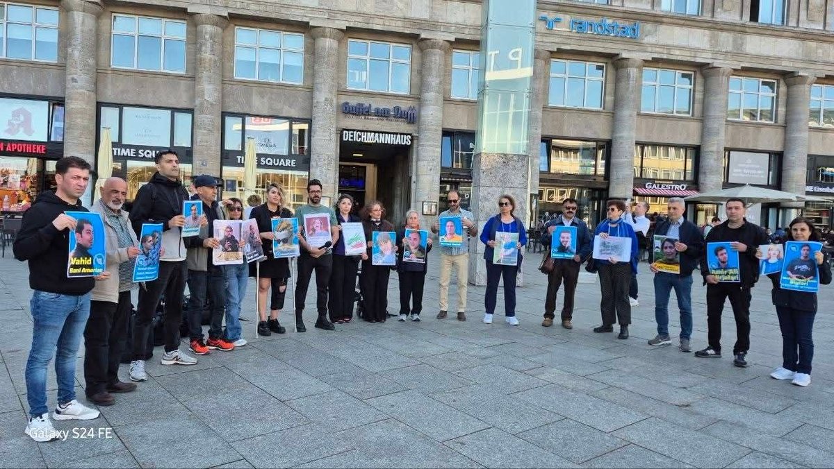 حزب کمونیست کارگری ایران tweet media