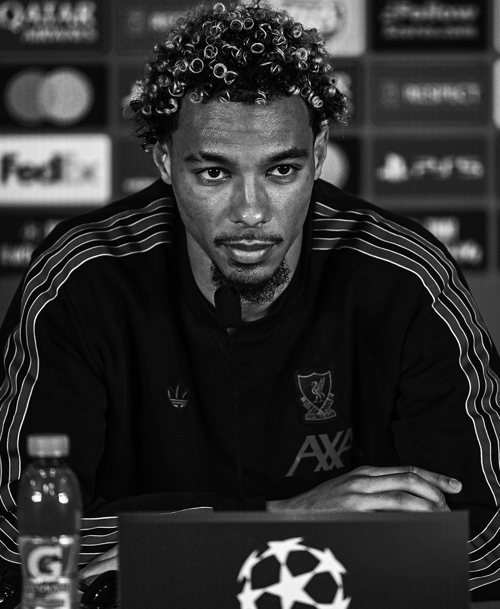 𝒏𝒖𝒈𝒔 tweet media