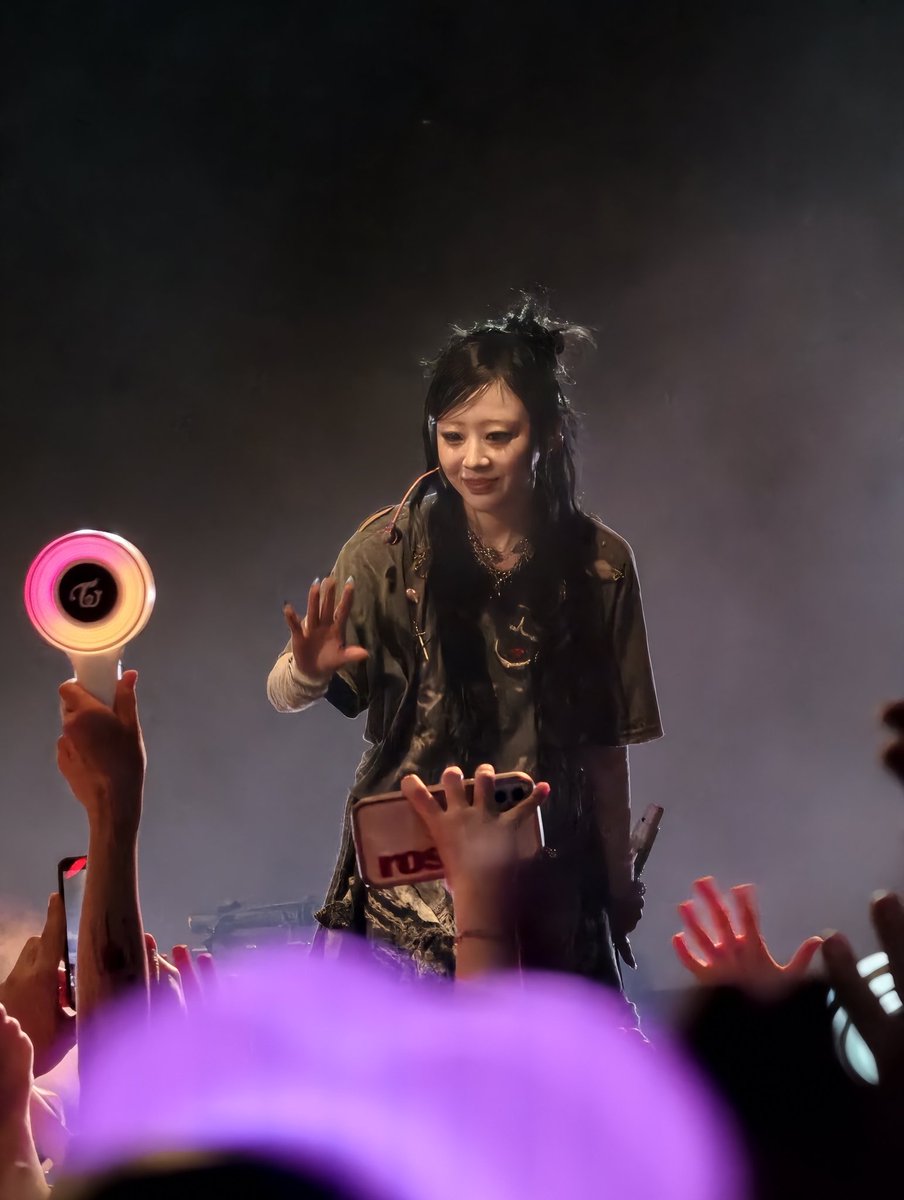 JINSOUL from LOONA liker tweet media