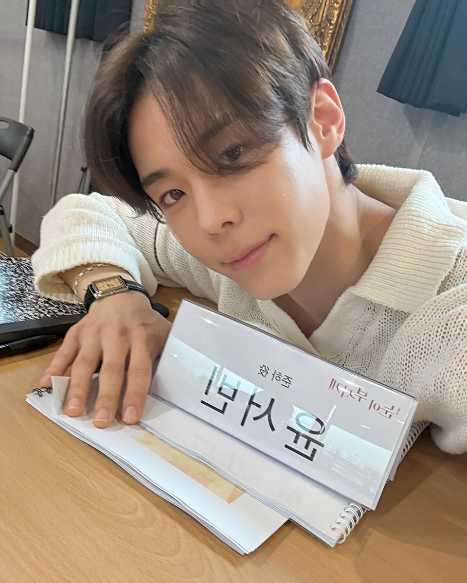 Official_Seobin's tweet photo. 음악극 <눈이 부시게> 1차 티켓 오픈❕

☑️ 오픈 일시: 4월 29일 (수) 오후 3시
☑️ 오픈 기간: 6월 16일 (화) - 7월 5일 (일)

⬇️ NOL티켓
https://t.co/3f6USA7pWP

⬇️ 티켓링크
https://t.co/Hi78onjZjR

📅 2026.06.16 - 07.19
📍 백암아트홀 

#윤서빈 #YoonSeobin
#눈이부시게 https://t.co/80F5GDvNcT