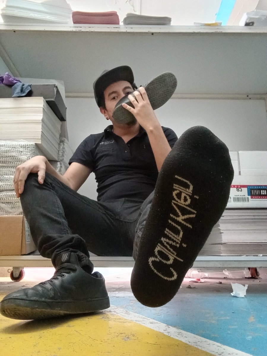 Rzl_Socks tweet media