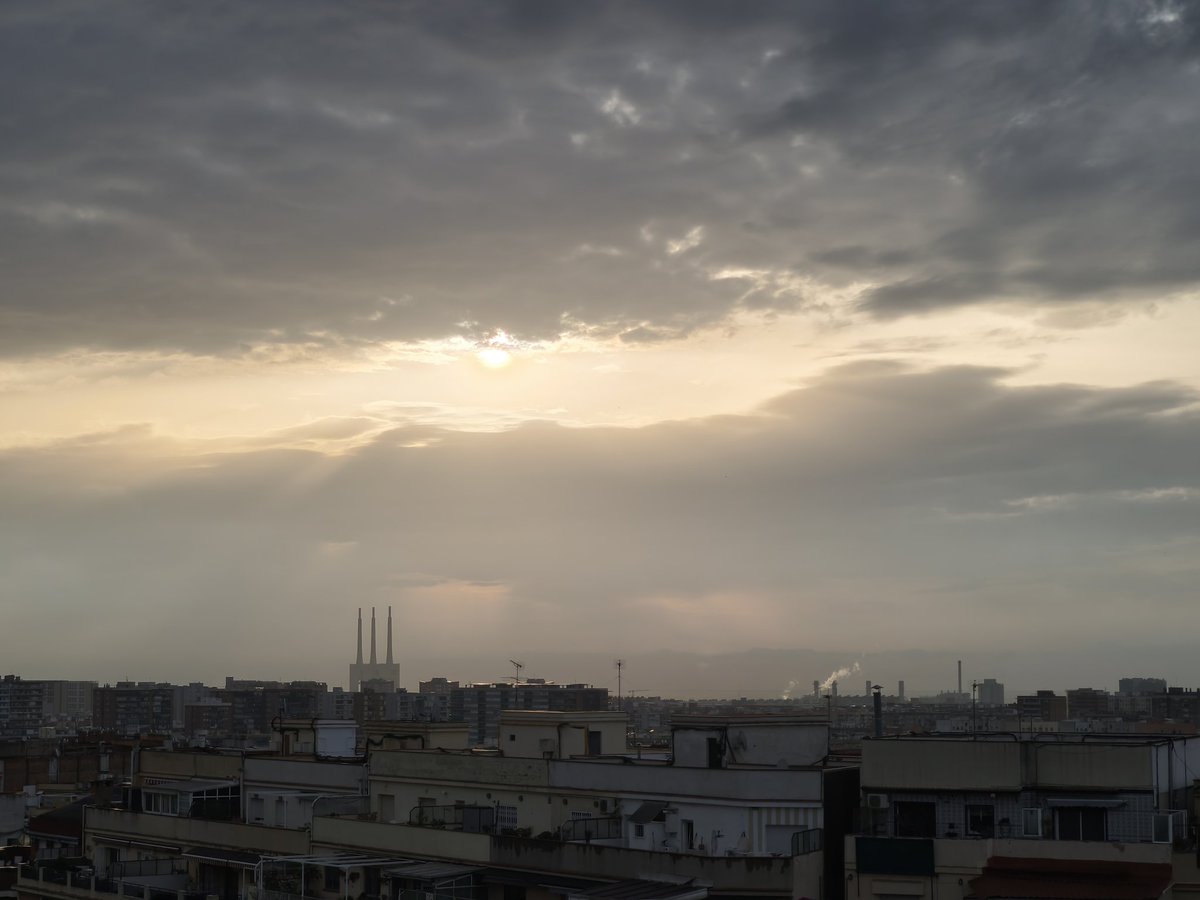 SantAndreuMeteo tweet media