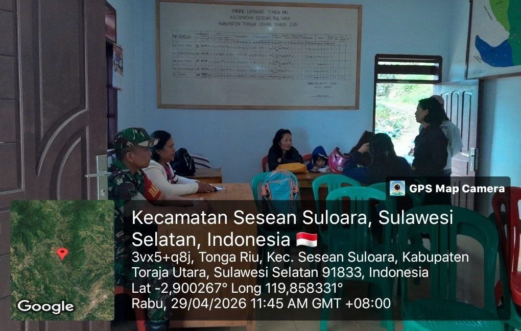 Kodim_Tator's tweet image. Babinsa Koramil 1414-04/Sesean Sertu Marten Sapan melaksanakan kegiatan pemantauan wilayah dilanjutkan komsos bersama masyarakat binaan di Dusun Londong Biang Lembang/Desa Tongariu Kec. Sesean Suloara Kab. Toraja Utara.
Rabu, 29/04/2026

#tniad
#TNIindonesia
#tetapsemangat