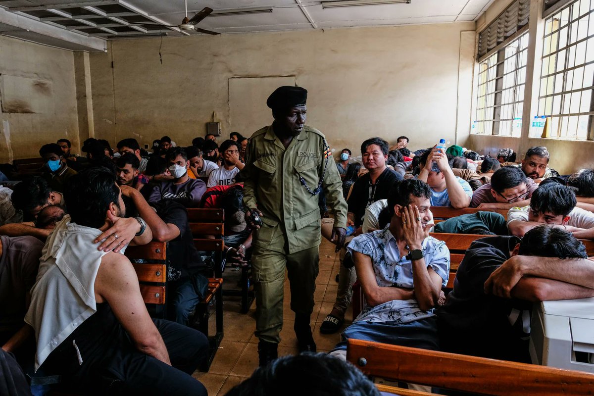 Mamaurwagasabo1's tweet image. #Uganda has detained 231 foreigners in a sweeping crackdown linked to suspected human trafficking and cybercrime, authorities say. Raids targeted groups in northern Uganda and a heavily restricted compound in #Kampala, where migrants from #Pakistan, #India, #Bangladesh, #Nigeria,