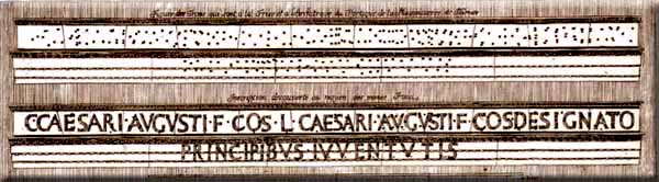 DGSClassics's tweet photo. Now that we're back, I can't resist one fascinating detail about the Maison Carrée. Until the 18th century, people assumed it was a temple to Jupiter because the inscription was missing. Then in 1758 the scholar Jean-François Séguier climbed the façade and used... (1/2) https://t.co/4xke97cSbL