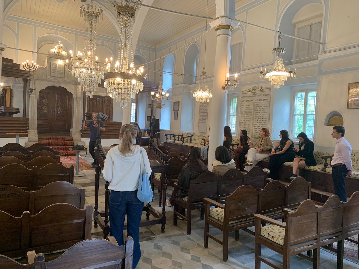 IEU_SBUI's tweet photo. Visits to synagogues and traditional Jewish houses (cortijos) provided insight into the politics of memory in practice. 

#hafızaçalışmaları #siyasetteorisi #siyasetbilimiveuluslararasıilişkiler #izmirekonomiüniversitesi https://t.co/XO6wtvcPEU