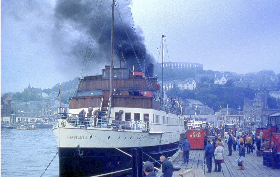 Paddle Steamer Waverley tweet media
