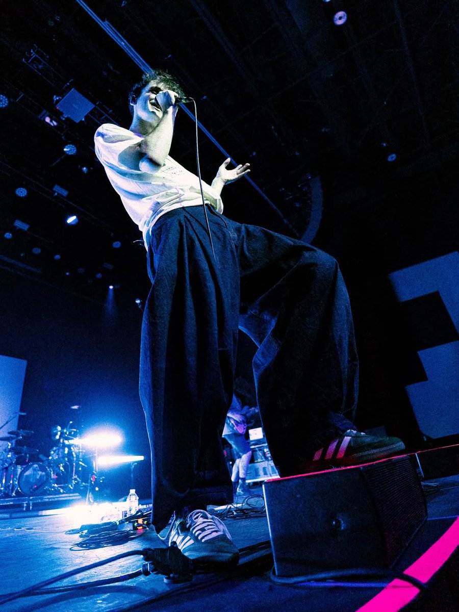riri tweet media
