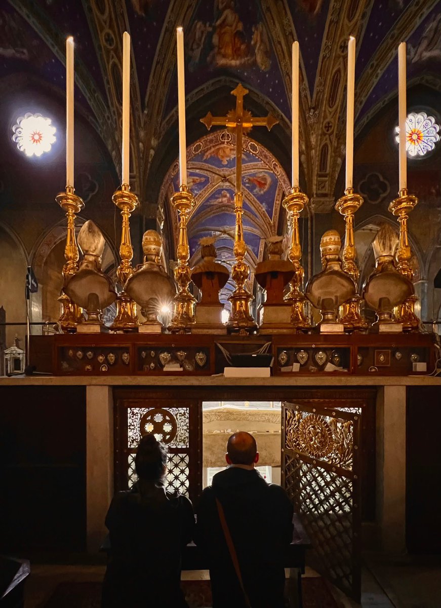 EdoardoFanfani's tweet photo. Today is the Feast of Saint Catherine of Siena. Dominican mystic and shrewd political voice. She worked for peace in her day. Her body rests at Santa Maria sopra Minerva, where her “cell" is preserved. She is also one of the patron saints of Italy and a Doctor of the Church. https://t.co/bZrbKFfRg3