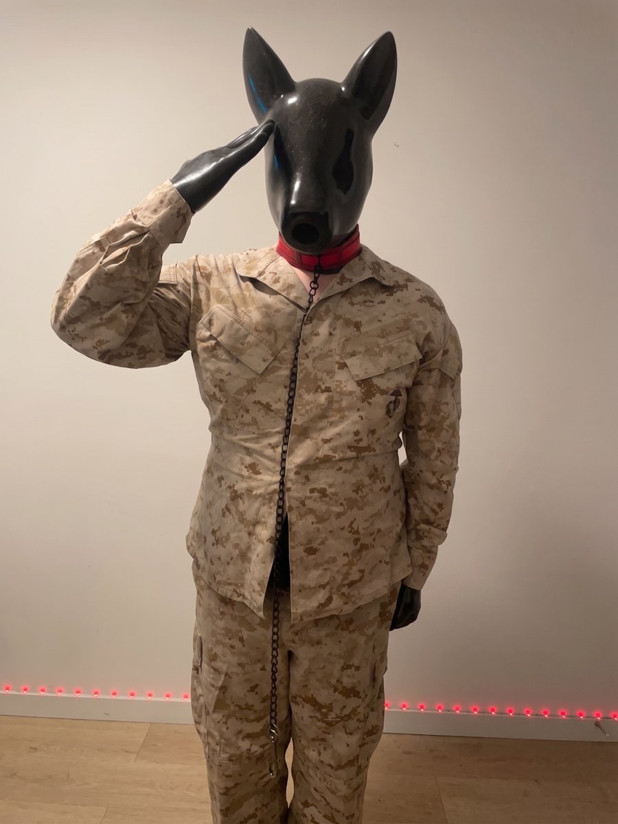 Shiny_Minded's tweet image. Drone reporting for duty!

Hood and gloves from @Smitizen 

#Drone #Silicone #Mask #Fetish