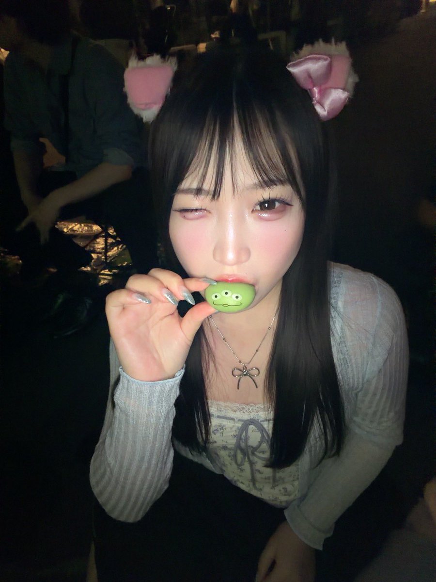 __enachi__'s tweet photo. ディズニーランド🏰🐭👑💓行ってきたの！少し前 https://t.co/16vD5xWJte