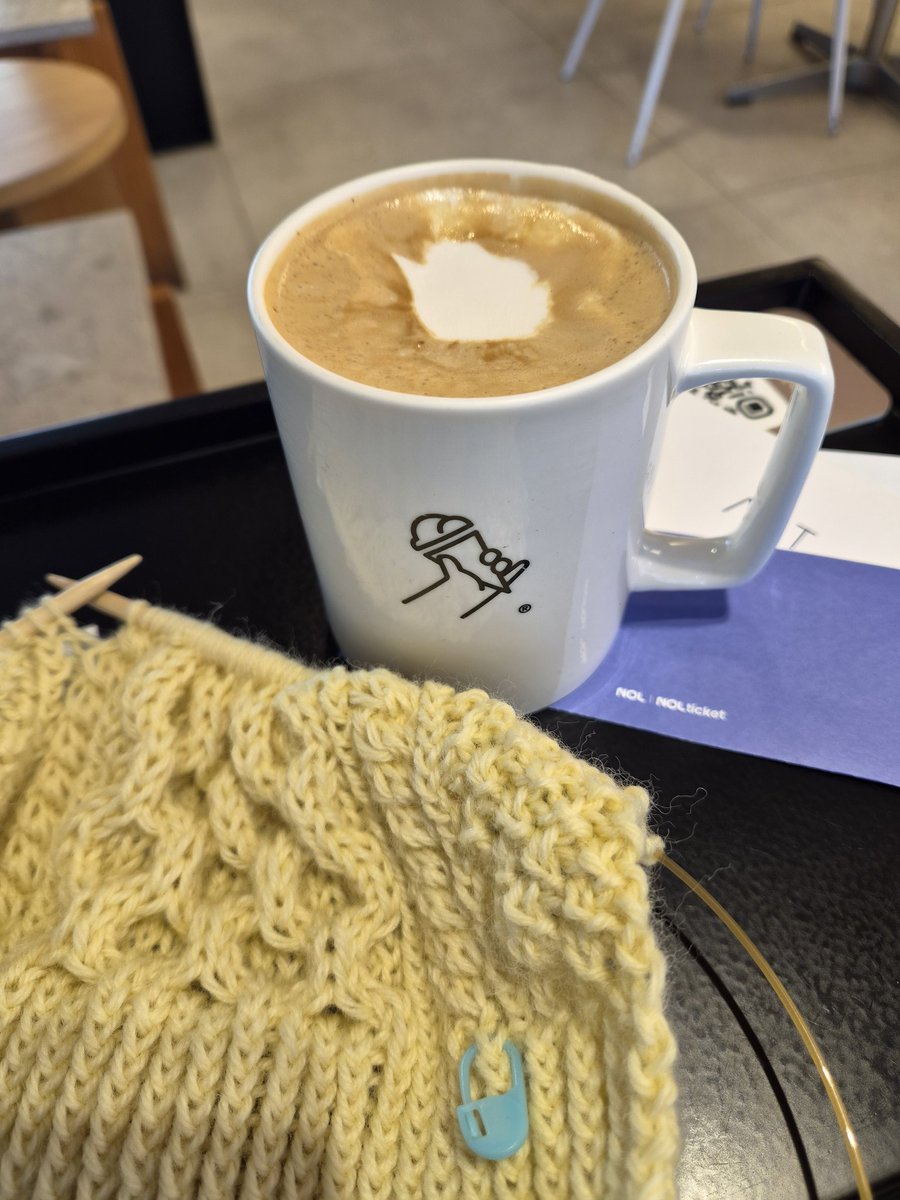 힝구 tweet media