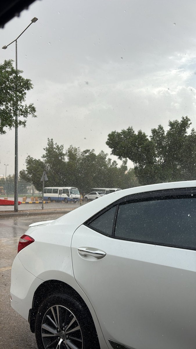 C_v99i's tweet photo. الرياض الان https://t.co/eaUdyco310