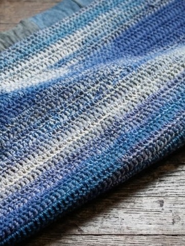 DDCrochetDesign's tweet image. Turn old jeans into an upcycled crochet rug ♻️

Using shades of blue yarn and repurposed denim strips for the edging. This project is a lovely eco-friendly design and a great way to recycle any old fabrics 🧶

dwcrochetpatterns.etsy.com/uk/listing/109…

#MHHSBD #craftbizparty #reuse #crafts