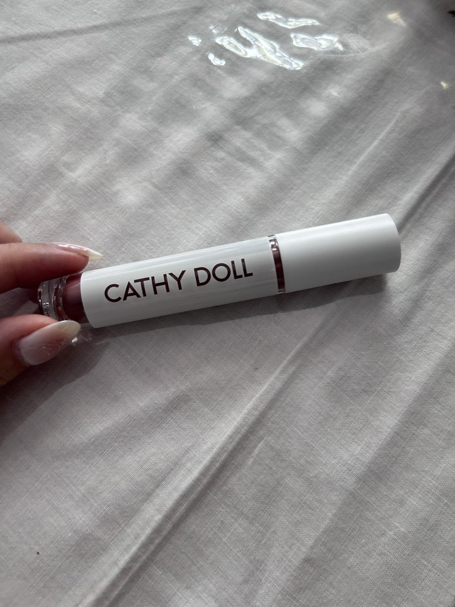 gilewon's tweet photo. ส่งต่อลิป cathy doll 06 preppy mood 110฿รสค่า 95% https://t.co/4sHJYBo2Ab