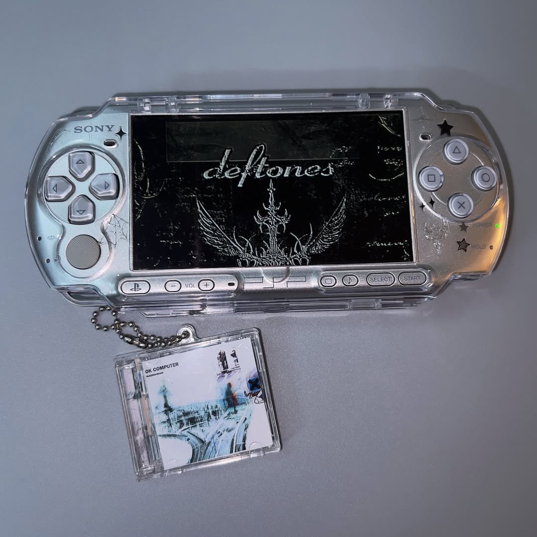 nostalgia tweet media