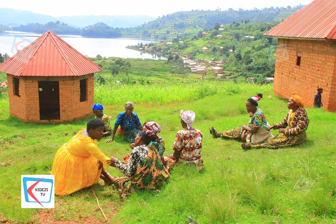 KigeziTv's tweet image. #HappeningNow

Rubanda Woman MP-elect Hon. Evenlyne Ninsiima Kikafunda has arrived at Mugyera Catholic Church in Mugyera–Habuhutu Town Council, where she is set to launch a one-day dental camp.

@EvelyneNinsiim1 @BuildYoSmile_Ug