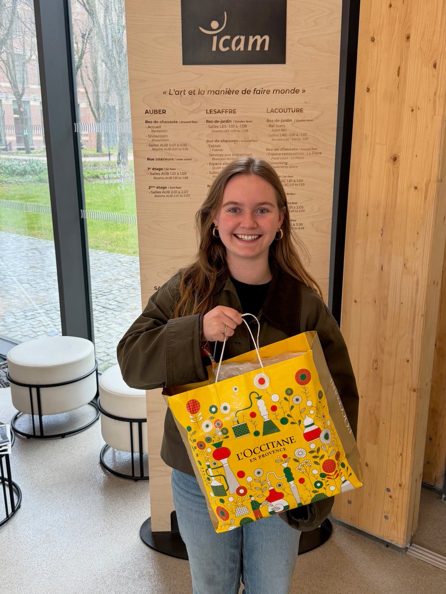 TA1AMI's tweet photo. Collecte de jeux pour enfants défavorisés. Bravo à l'école ICAM de Lille, vous avez fait des heureux... https://t.co/aZincQu2oG