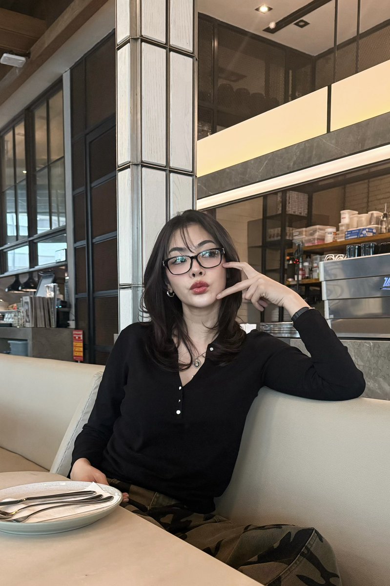 maliblue tweet media