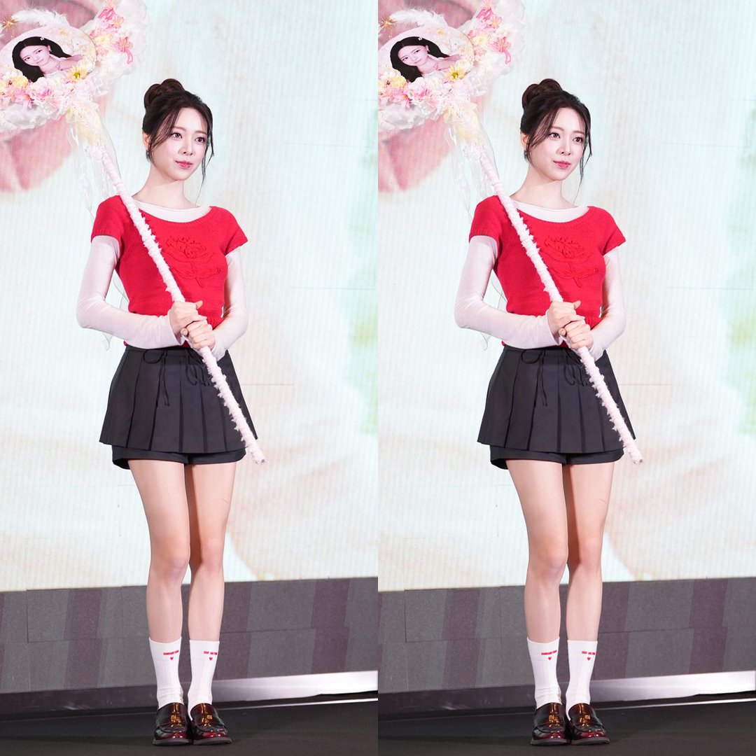 celeb_wish_list's tweet photo. ❏ WHO : #ITZY #있지 #유나
❏ WHERE : 상하이 팬사인회
❏ BRAND : #73HOURS #73아우어
❏ ITEM : 7325FW124
❏ 출처 : 팬X IF_YUNA_1209 https://t.co/JD2t67pwOQ