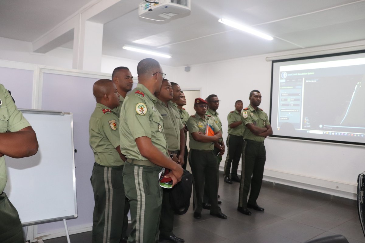 RMIFCenter's tweet photo. Visit of the Malagasy Staff College 🇲🇬
Mission briefings &amp; watchfloor visit — strengthening maritime security cooperation 🌊
#RMIFC #MaritimeSecurity #Madagascar https://t.co/P2Z91drqOn