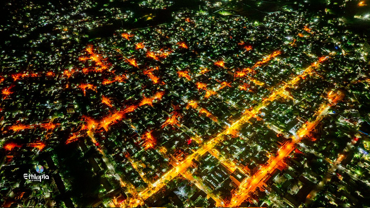 ETEmbassyTYO's tweet image. Evening elegance in Dire Dawa—the historic heart of trade and connection.✨
visitethiopia.et ​
#VisitEthiopia 
#DireDawa 
#NightView 
#DiredawaByNight