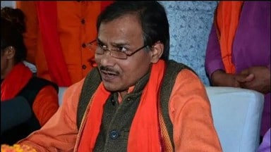 BJP हिंदुत्व की बात करने वालों को चुन चुन कर रस्ते से हटा रही है

डॉ०प्रवीण तोगड़िया
नूपुर शर्मा
कमलेश तिवारी 
कन्हैया लाल दर्जी
टाइगर राजा सिंह
भाई गौतम खट्टर
अजीत भारती 
नाम असंख्य हैं,सोचना आपको है कि इस भीम पार्टी के साथ रहना है या इसे उखाड़ देना है 
#UGC_काला_कानून_वापस_लो