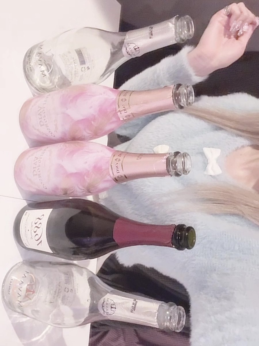 eye_glittering's tweet photo. ずーっといっしょꕀ️꙳♡̴⟡

#コンカフェ嬢 #自撮り界隈 #自撮り界隈さんと繋がりたい #美男美女と繋がりたい #雰囲気嫌いじゃないよって人いいね #地雷系 https://t.co/Qnnpn3bMVL