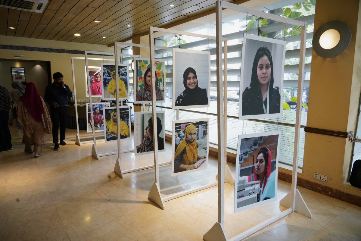 CAREBdesh's tweet image. @CAREBdesh closed the Women Thrive project in Dhaka, celebrating the #impact of P.A.C.E training across the #RMG sector.Reaching 68k+ women in 50 factories, the project built #leadership #confidence &amp;amp; #skills. Inspiring stories, #recognition &amp;amp; a #photobook launch marked the event