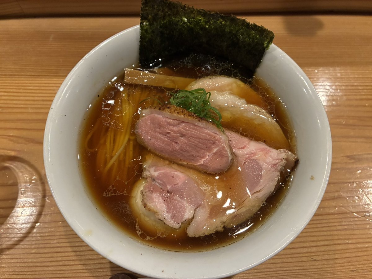 めんま tweet media